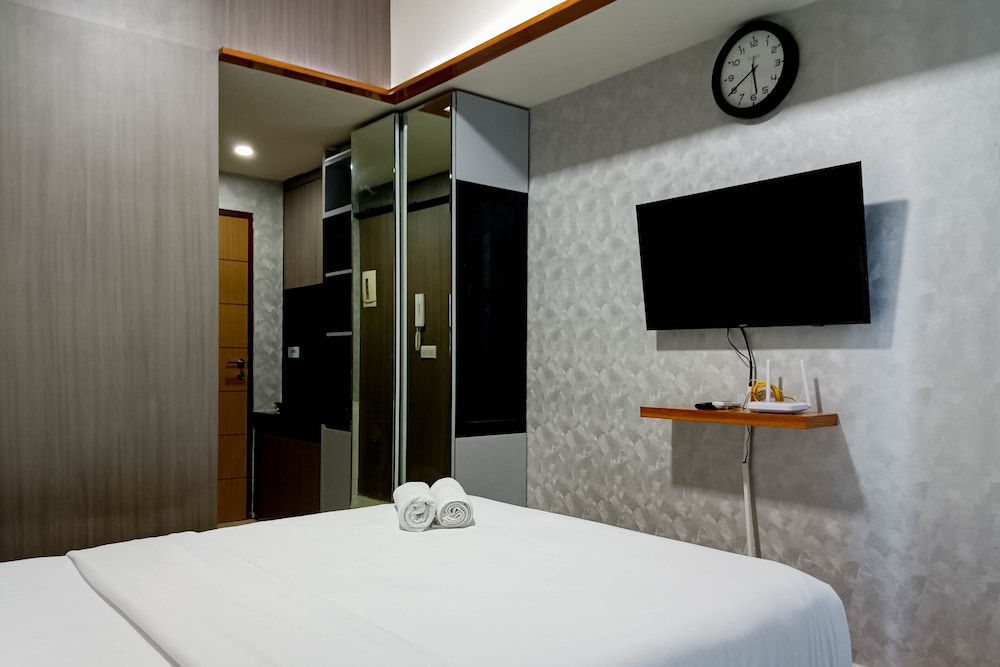 relaxing studio at vida view makassar apartment