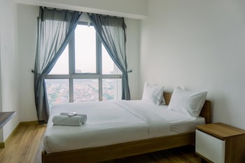 cozy stay 1br at m town signature apartment