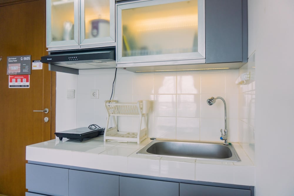 cozy stay 1br at m town signature apartment