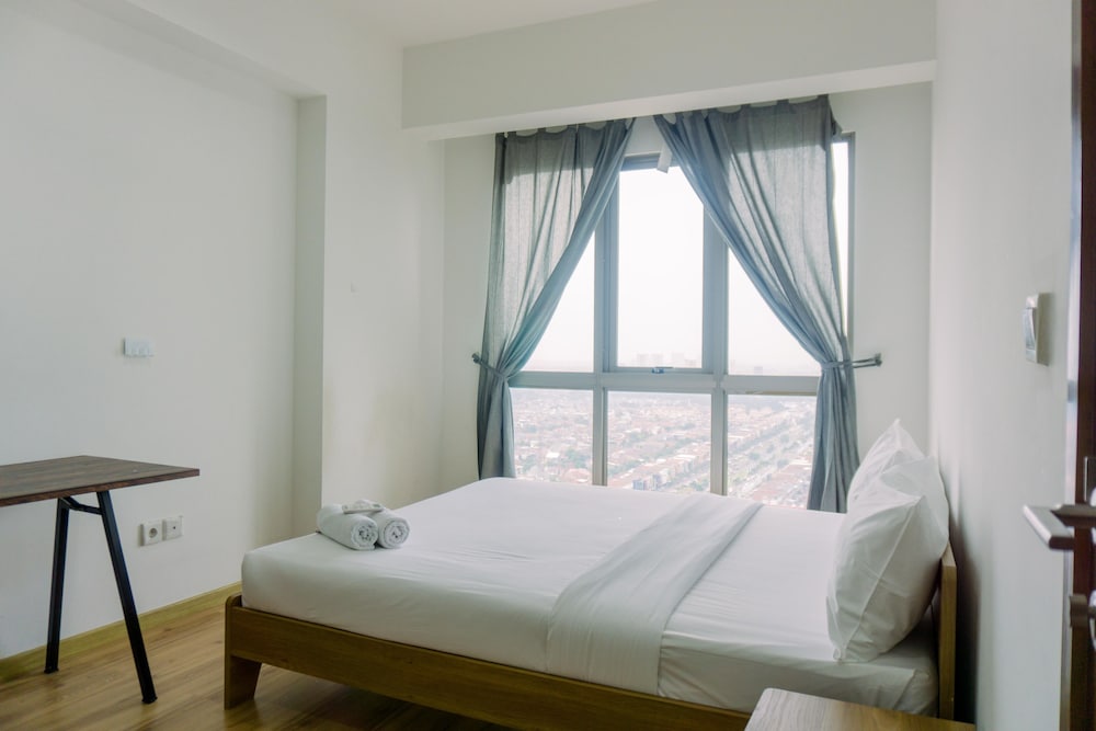 cozy stay 1br at m town signature apartment
