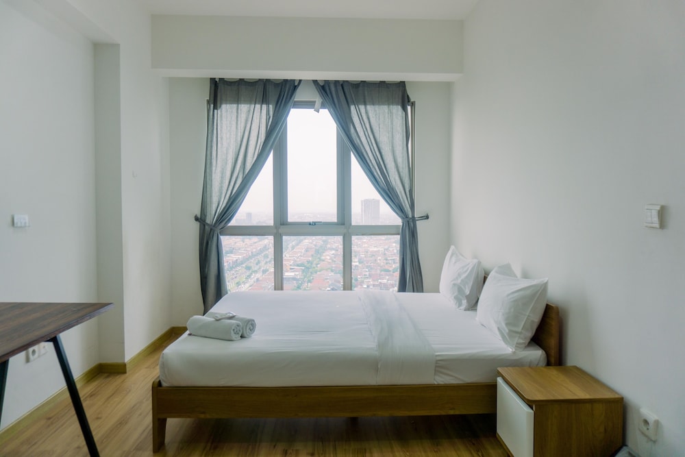 cozy stay 1br at m town signature apartment