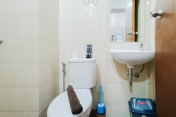 comfort stay studio at vida view makassar apartment