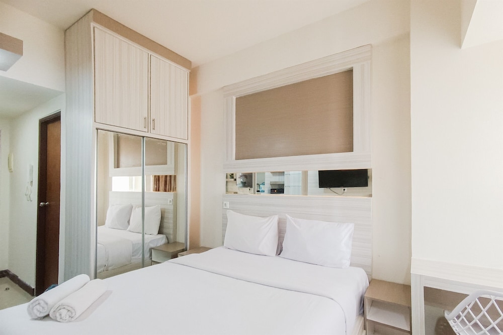 comfort stay studio at vida view makassar apartment