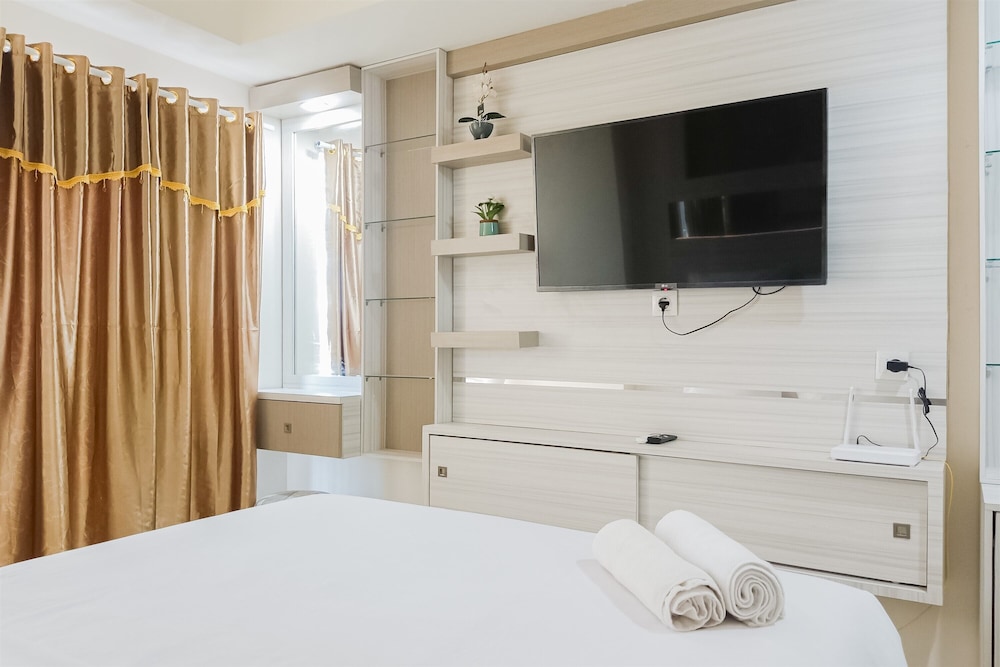 comfort stay studio at vida view makassar apartment