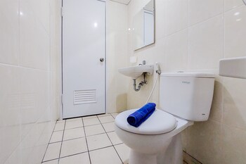 nice 2br apartment at m town residence