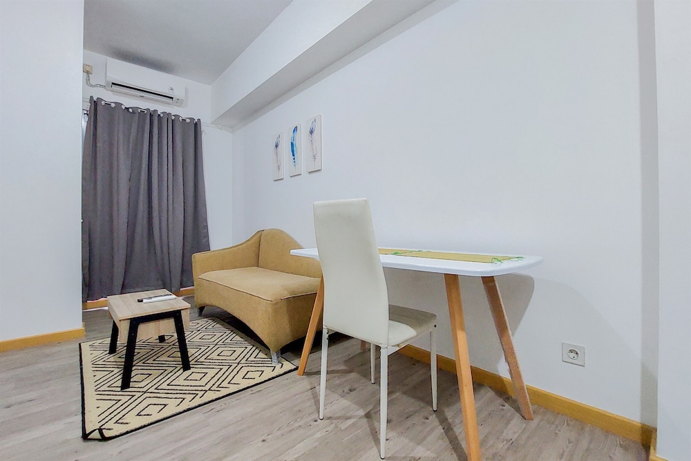 nice 2br apartment at m town residence