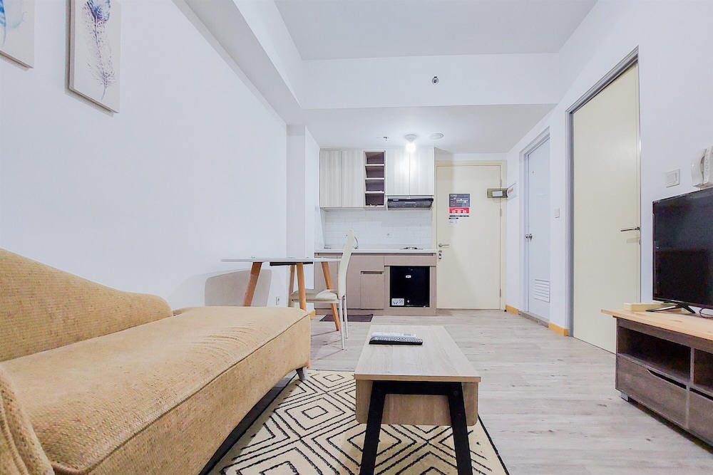 nice 2br apartment at m town residence