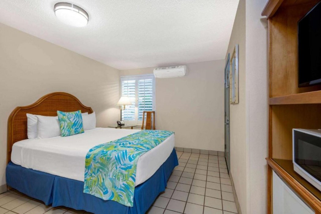 days inn by wyndham maui oceanfront