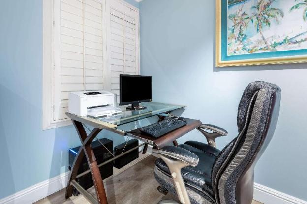 days inn by wyndham maui oceanfront