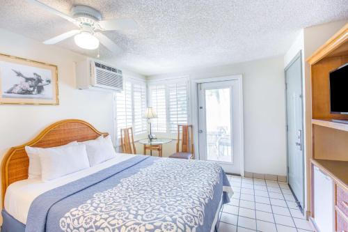 days inn by wyndham maui oceanfront