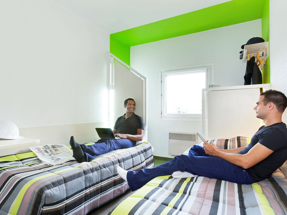 hotelf1 lyon gerland venissieux