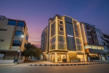 via kings suites hrbr layout