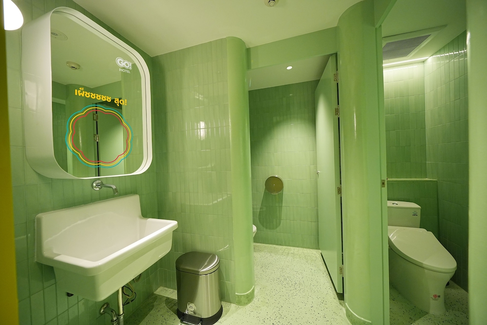 go hotel ban chang robinson lifestyle