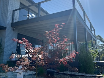 arthurs holiday villa