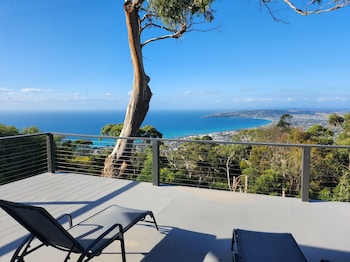 arthurs holiday villa