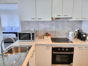 arthurs holiday villa