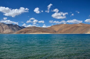 pangong sunrise cottage and resort