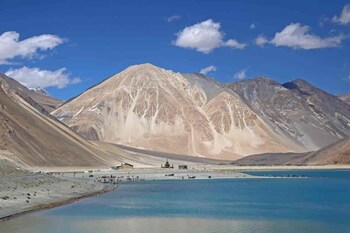 pangong sunrise cottage and resort