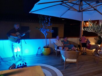 intense boutik ha tel