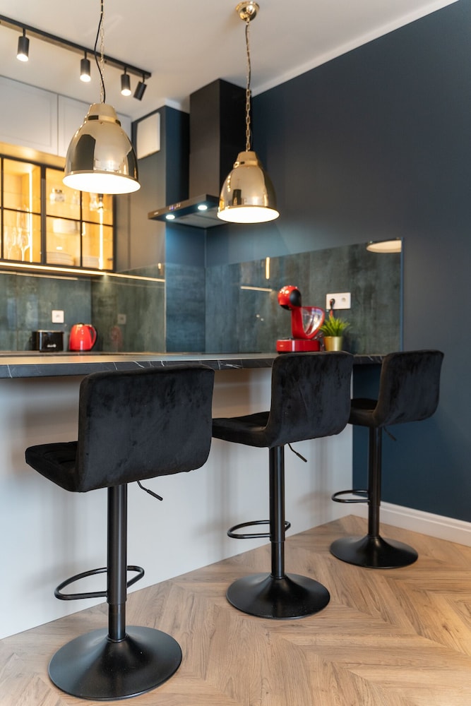 margi whisky apartment