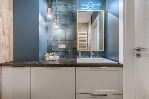 margi whisky apartment