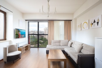stay inn on buzand str 17