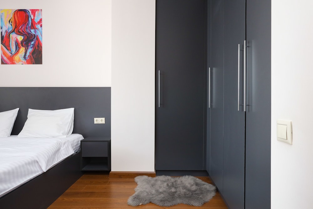 stay inn on buzand str 17