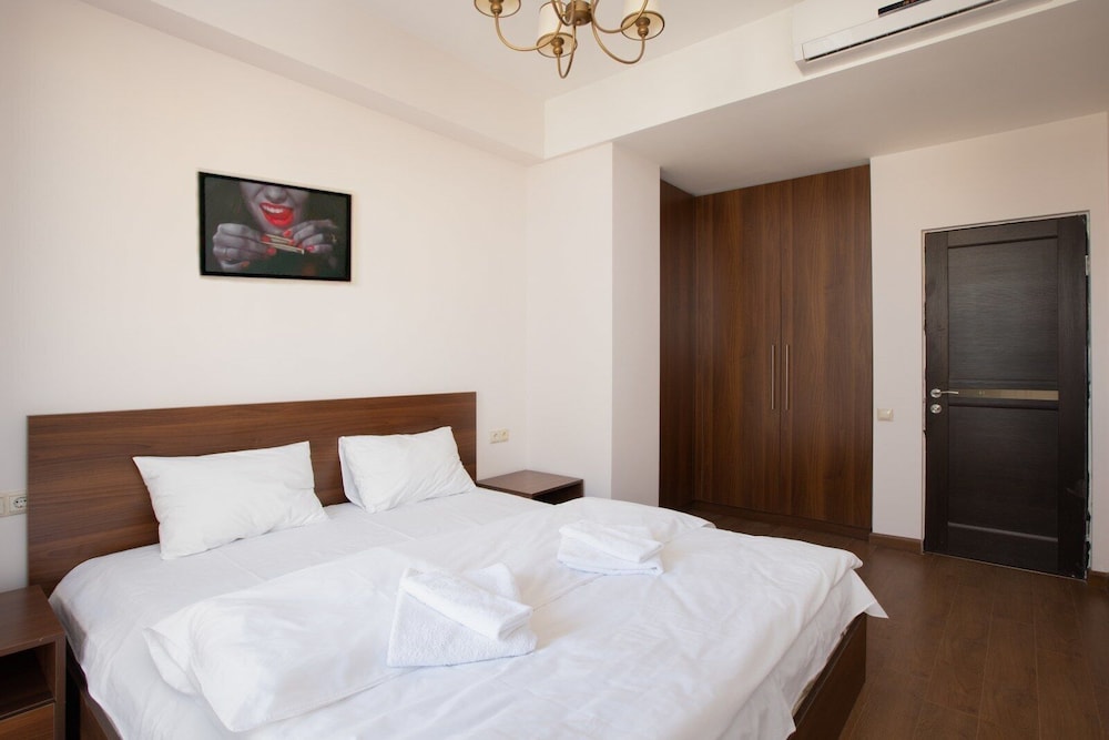stay inn on buzand str 17