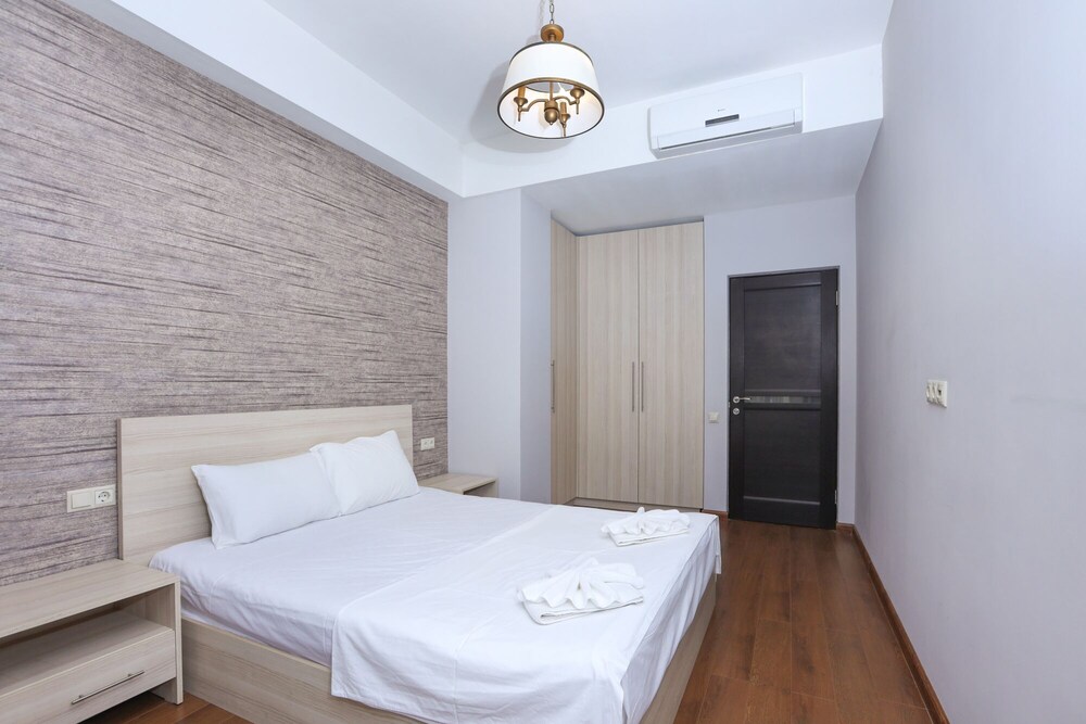 stay inn on buzand str 17
