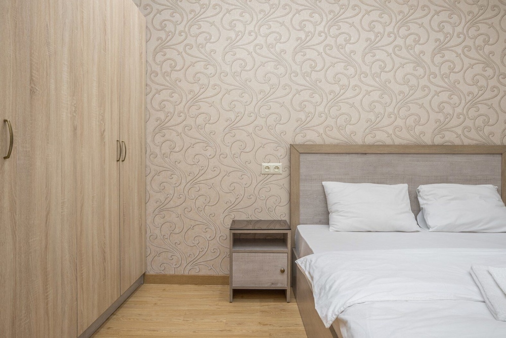 stay inn on buzand str 17