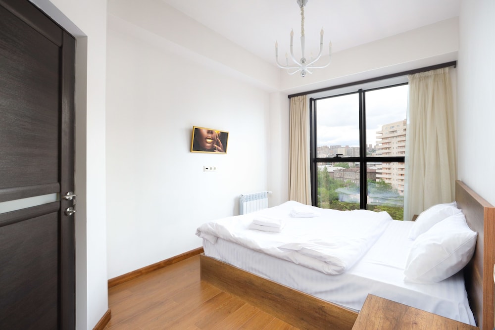 stay inn on buzand str 17