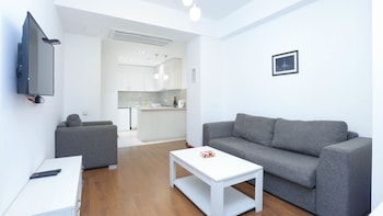 stay inn on buzand str 17