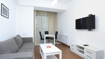 stay inn on buzand str 17