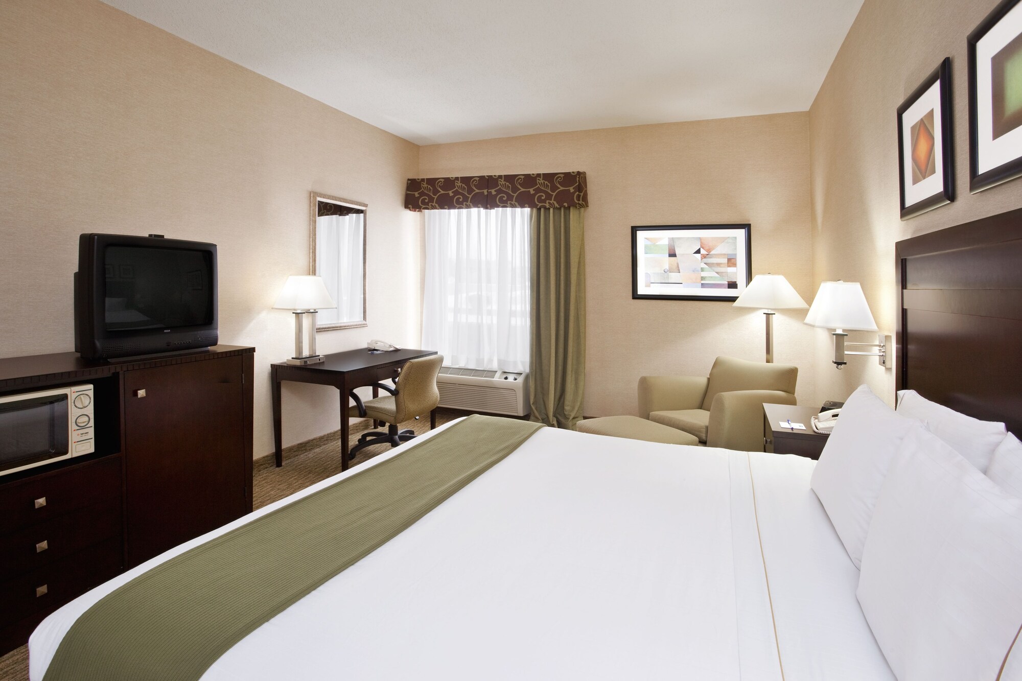 holiday inn express hotel and suites cleveland streetsboro by ihg