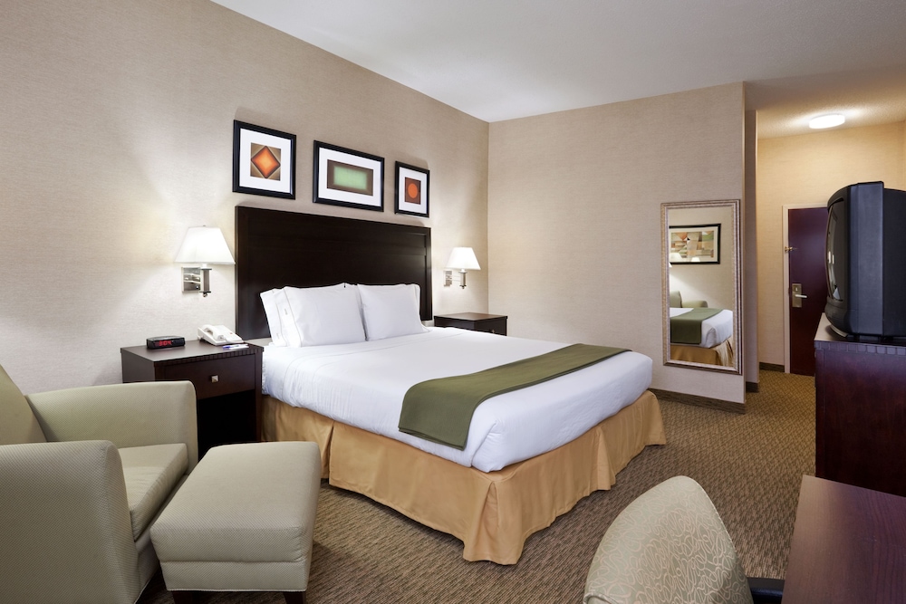 holiday inn express hotel and suites cleveland streetsboro by ihg