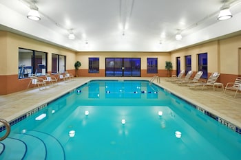 Holiday Inn Express Hotel & Suites Cleveland-Streetsboro By Ihg,Aurora>>Akron,3 star