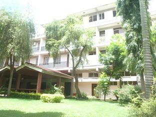 kilimanjaro crane hotel