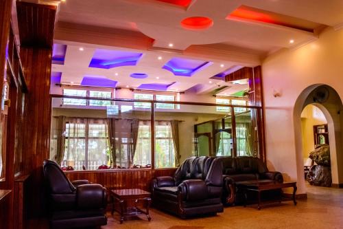 kilimanjaro crane hotel