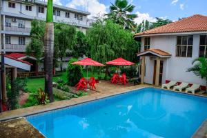 kilimanjaro crane hotel