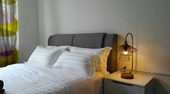 spacious pool villa tmn emas ukay ampang