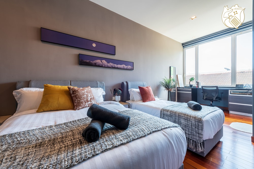 spacious pool villa tmn emas ukay ampang