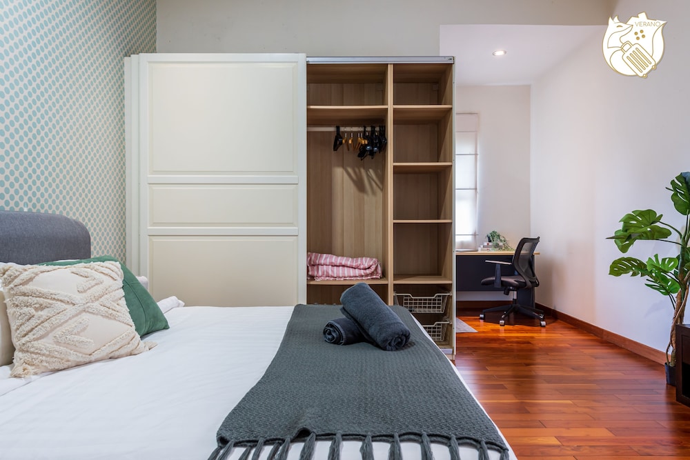 spacious pool villa tmn emas ukay ampang