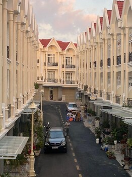 golden hills villa the windy bnb2