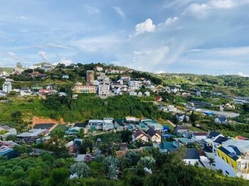golden hills villa the windy bnb2