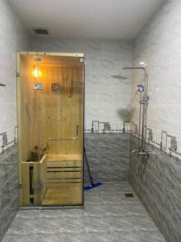 golden hills villa the windy bnb2