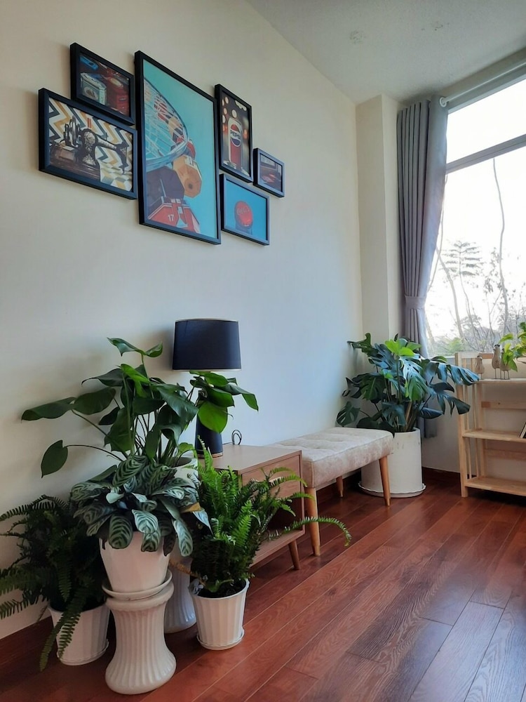 golden hills villa the windy bnb2