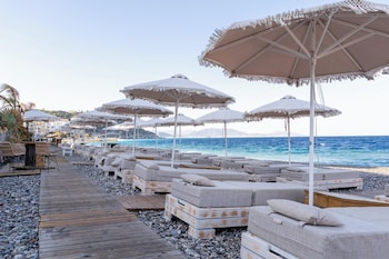 island sea side hotel adults only