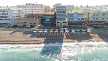 island sea side hotel adults only