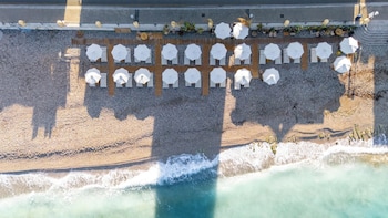 island sea side hotel adults only