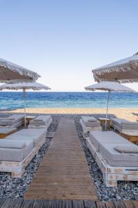 island sea side hotel adults only